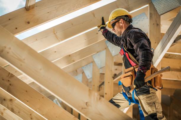 Best Roof Gutter Cleaning  in Darien Downtown, CT